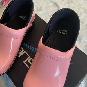 super cute dansko shoes